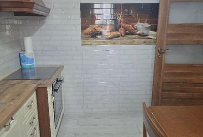 Vand apartament 2 camere decomandat in Deva, Centru Pietonal et 1 - 2