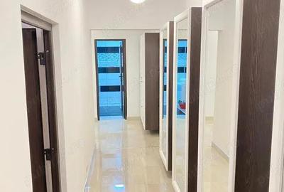 Apartament 3 camere, zona ULTRACENTRAL, etaj 1 - 3