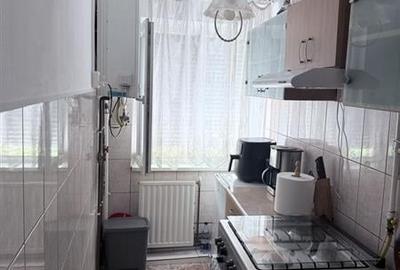 2 cam Cetatii-Gh Lazar parter centrala proprie