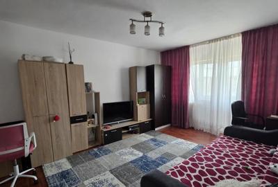 Apartament de 73mp ,3 camere decomandat et.3/4 centrul oras - 4