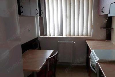 Apartament cu 3 camere semidecomandat în Central - 8