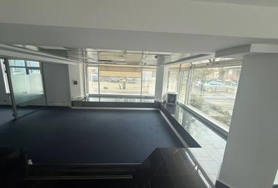 Birou, de 120 mp, în P-ța Victoriei - 2