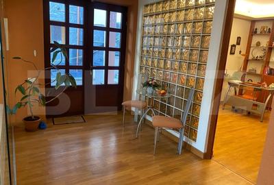 Apartament cu 3 camere si 3 bai in vila, zona Schei - 12