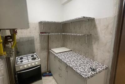 Garsonieră decomandată în Complex Studențesc