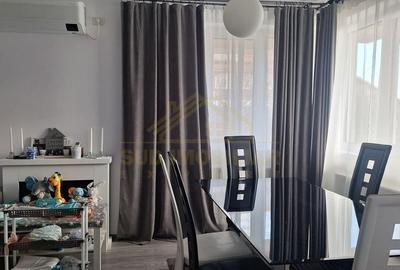 Duplex cu 5 camere cu Canalizare în Central - 4