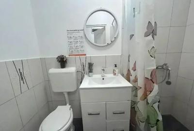 Spațiu comercial, de 73 mp, în Central - 3