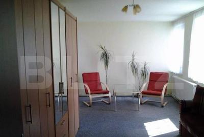 Apartament 2 camere, 50 mp, zona Central - 1