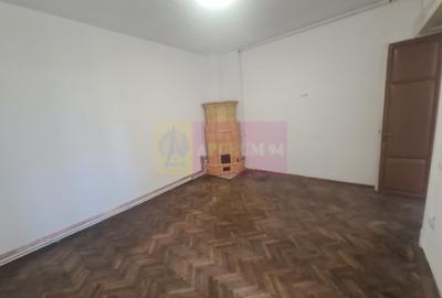 Casă cu Teren 100 Mp în Central - 6