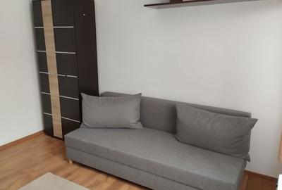 Garsonieră decomandată în 7 Noiembrie - 2