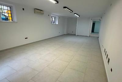 Vând spațiu comercial (SAD) ultracentral – 90 mp utili Vând spațiu comercial (SAD) ultracentral – 90 mp utili - 2