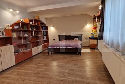 Casa deosebita individuala  cu spatiu comercial ,se vand impreuna zona Centru - 7