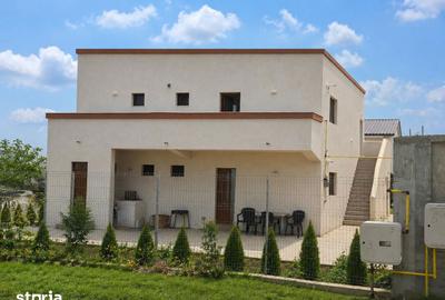 Casă cu 4 camere cu Teren 500 Mp în Central - 2