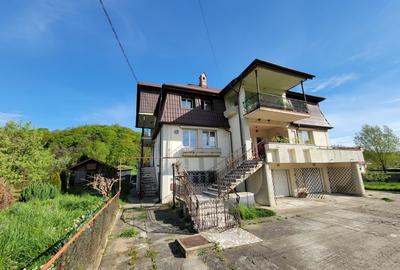 Casă individuală cu 5 camere cu Teren 1634 Mp în Gurișoara - 1