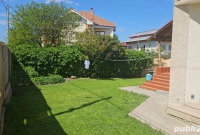 Casă cu Teren 402 Mp în Central - 2