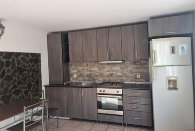 Casă cu 3 camere în Central - 2