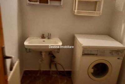 Apartament cu 4 camere decomandat în Hunedoara - 3