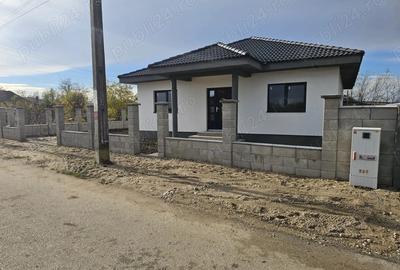 Casa de vanzare in lazuri - 5