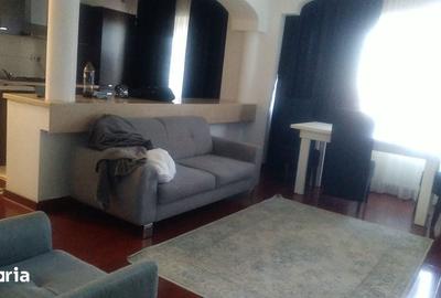 Apartament cu 3 camere în Central - 1