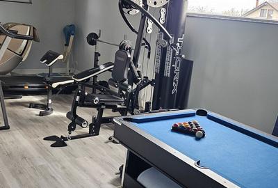 Casă cu 3 camere cu Teren 240 Mp în Central - 2