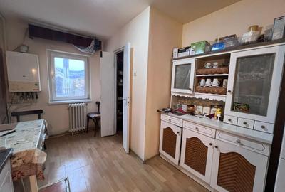 Apartament 4 camere,zona Liceul-Auto - 7