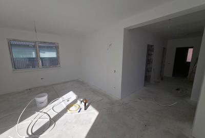 Casă cu 4 camere cu Teren 500 Mp în Livezeni - 18