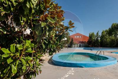 Spațiu comercial, de 2,500 mp, în Central - 9