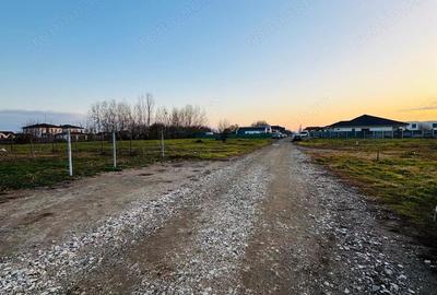 Teren de 671 mp, în Moșnița Nouă