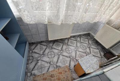 Apartament cu 3 camere decomandat în Eremia - 6