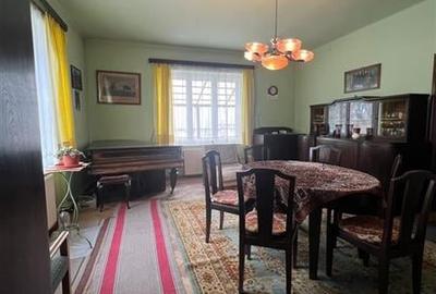 Casa singura in curte, cu garaj, Central, Brasov - 9