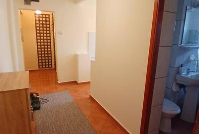 Garsonieră decomandată, mobilată în Girocului - 6