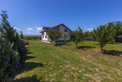 Casă individuală cu 5 camere în Bijghir