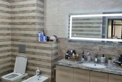 Apartament cu 3 camere decomandat în Central - 2