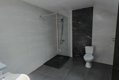 Apartament cu 3 camere în Central - 17