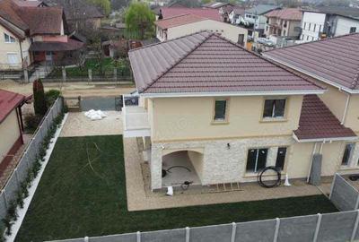 Casă cu 4 camere cu Teren 318 Mp în Dumbrăvița