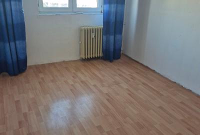 Apartament cu 3 camere semidecomandat în Giulești - 11
