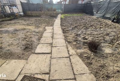 Casă cu 4 camere cu Teren 500 Mp în Titulescu - 16