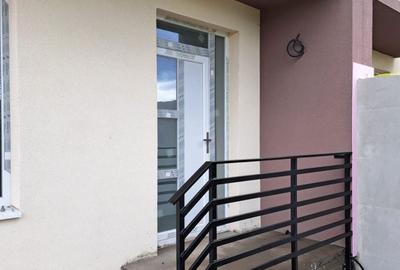 Casă cu 3 camere în Șimnicu de Jos