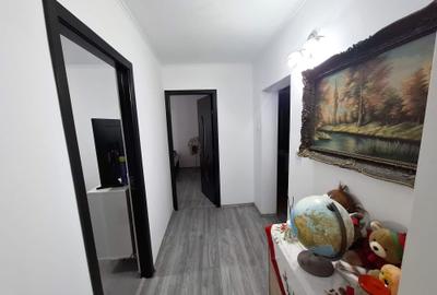 Apartament 3 camere ,zona doi stejari - 9