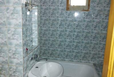 Spațiu comercial, de 67 mp, în Central - 4