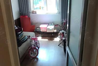 Vand apt. 3 cam., semi-decomandat, Inel 2 - 7