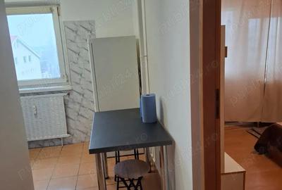 Garsonieră decomandată în Rovine - 1