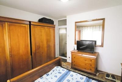 Apartament cu 3 camere decomandat în Intim - 1