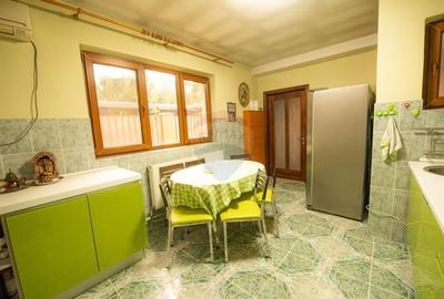 Casa de vanzare 6 camere, curte 1000 mp si piscina, Calarasi - 19