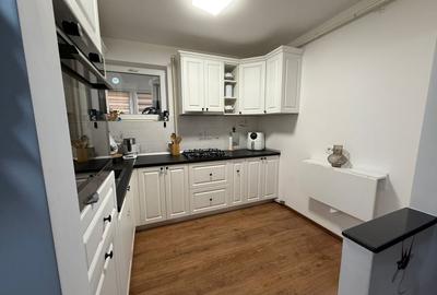 Apartament cu 3 camere decomandat, mobilat în Cornișa - 2