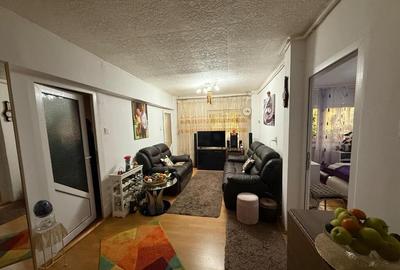 Apartament cu 2 camere,etaj 3, zona Ulpia - 5