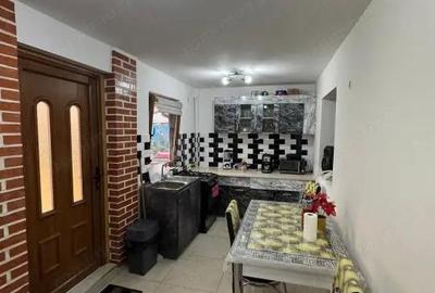 Casă cu Teren 150 Mp în Central - 9