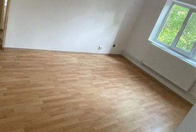 Apartament cu 2 camere semidecomandat în Cuza Vodă - 1