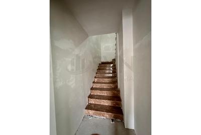 REA1024141 Apartament 3 camere spatios - 11