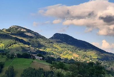 Teren de 7200 mp, în Peștera - 2