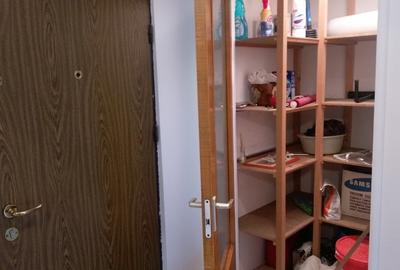 NICI NU ZICI CA ESTI LA BLOC - 6